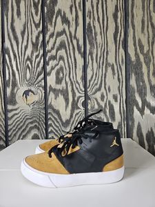 Nike Jordan Series Mid .03 Sneakers Black Elemental Gold DA8026-017 Men Size 7.5